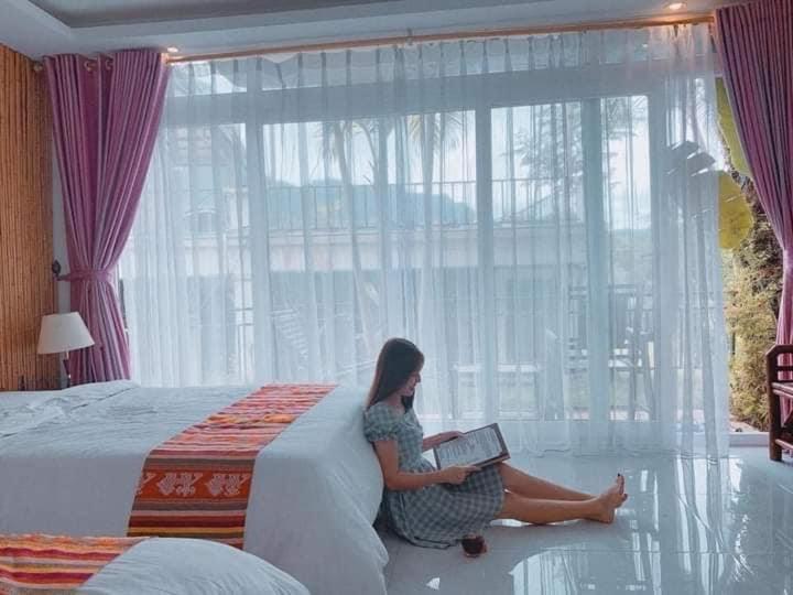 Sunset Boutique 3*